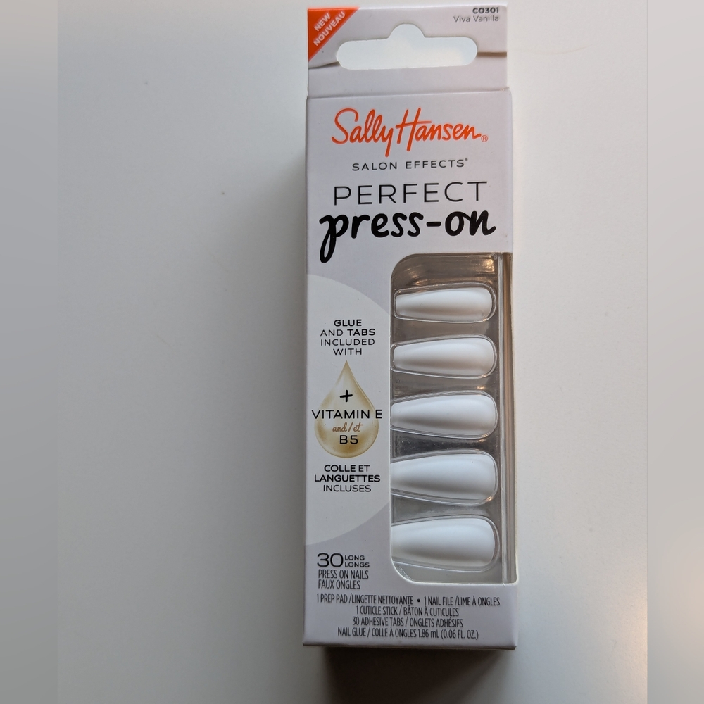 Bundle! Sally Hansen Perfect Press-On Nails